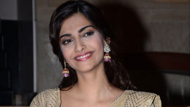 Sonam-Irrfan-Farah At The Launch Of Irshad Kamil’s Book ‘Ek Maheena Nazmon Ka’