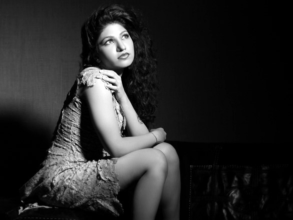 tulsi kumar 6