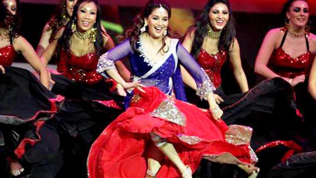 Madhuri – Ranveer – Priyanka At ‘SAIFTA Awards’ In South Africa