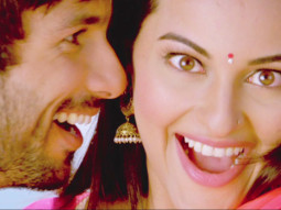 Saree Ke Fall Teaser (R… Rajkumar)