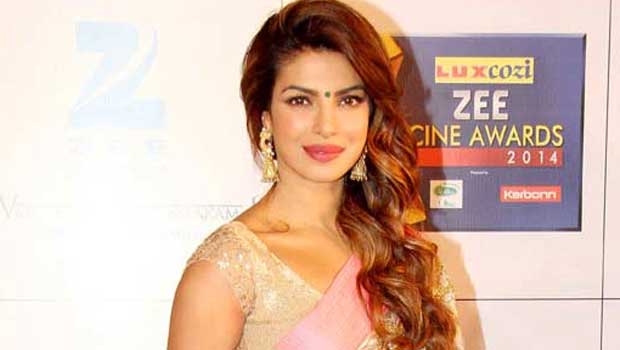 Studded ‘Zee Cine Awards 2014’