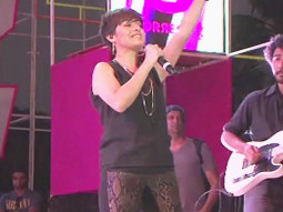 Sunidhi Chauhan Sings ‘Halkat Jawani’ At Channel V Indiafest in Goa