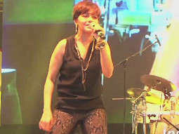 Sunidhi Chauhan Sings ‘Be Intehaan’ At Channel V Indiafest in Goa