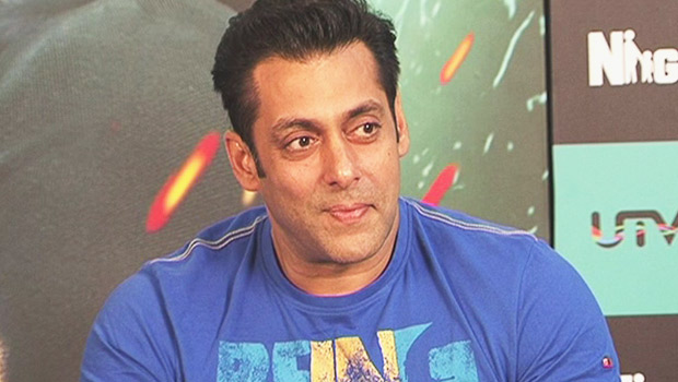 Salman Hangs Out With Media Part – 2