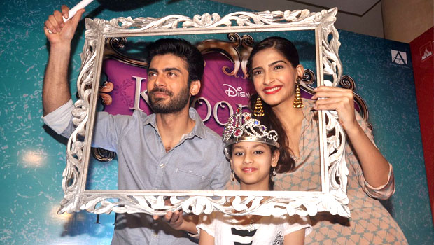 Sonam Kapoor – Fawad Khan Promote ‘Khoobsurat’ At Viviana Mall