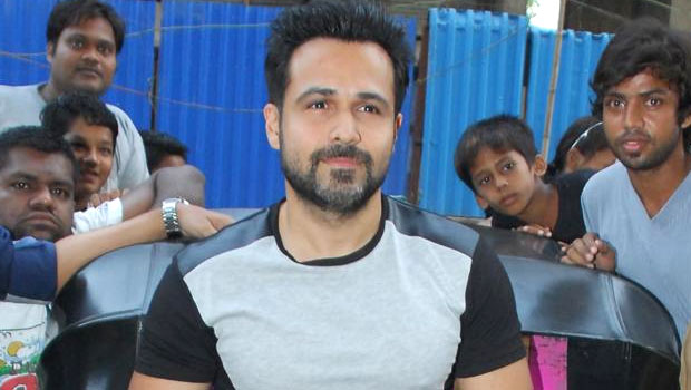 Emraan Hashmi Promotes ‘Ungli’ With Rickshawalas