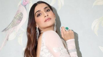 Celebrity wallpaper of Sonam Kapoor Ahuja