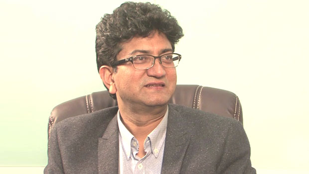 “I Would Not Agree With Naseeruddin Shah On Bhaag Milkha Bhaag”: Prasoon Joshi