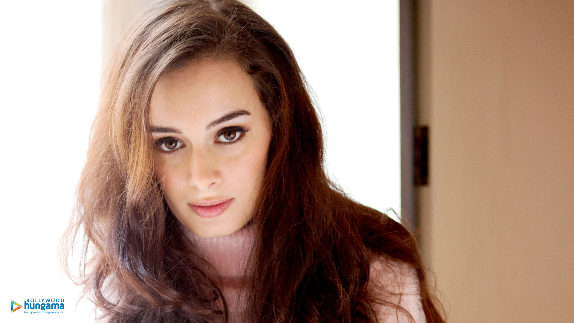 Evelyn Sharma Evelyn Sharma