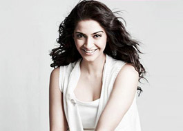 Sonam Kapoor discharged from hospital