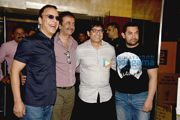 aamir khan unveils pk dvd with vidhu vinod chopra and rajkumar hirani 9