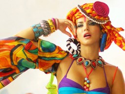 Glamorous Ankhiyaan (Ek Paheli Leela)