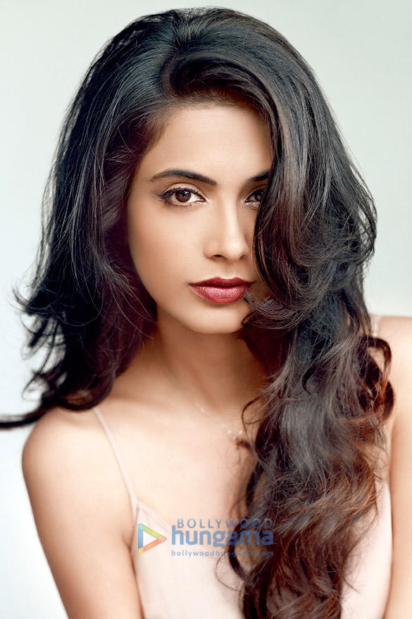 sarah jane dias 75