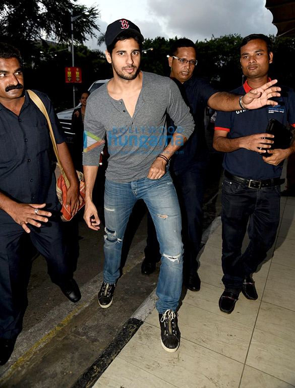 sidharth malhotra fawad khan enroute to coimbatore for kapoor sons shoot 4
