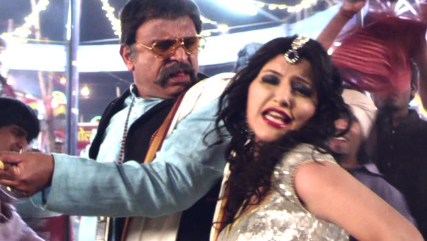 Naach Basanti (Miss Tanakpur Haazir Ho) Naach Basanti (Miss Tanakpur Haazir Ho)