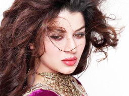 “I Am A Die Hard Fan Of Shah Rukh Khan”: Kainaat Arora