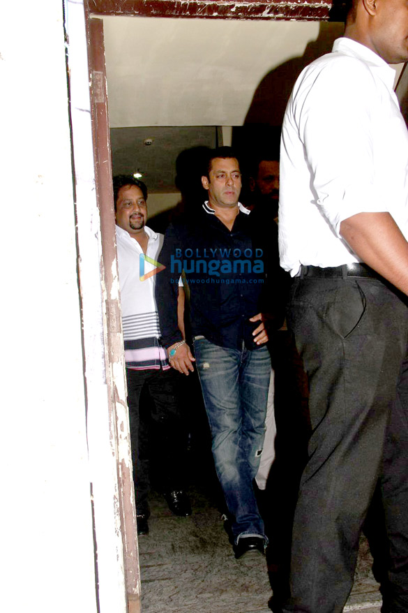 salman khan daisy shah sneha ullal and others snapped at jurassic world screening 5
