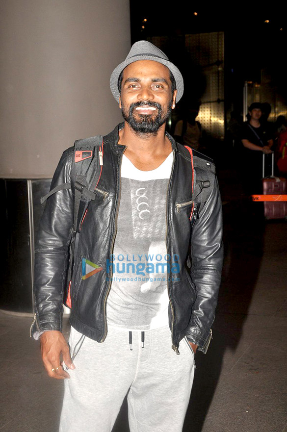 varun dhawan kriti sanon remo dsouza return from dilwale shoot 7