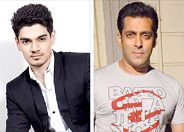 Sooraj Pancholi breaks down on stage, Salman Khan consoles him