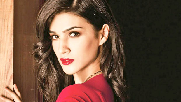 “I Am Dying To Work With Shah Rukh Khan & Kajol”: Kriti Sanon