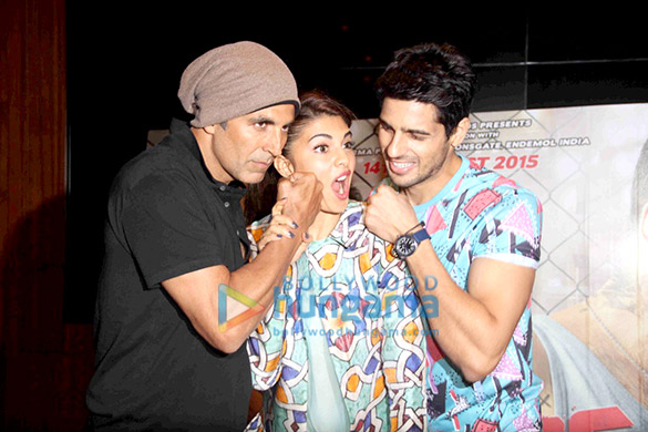 akshay kumar sidharth malhotra jacqueline fernandez at brothers promotion 4