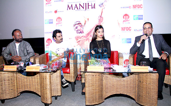 star cast of manjhi the mountain man visit miraj cinemas 4