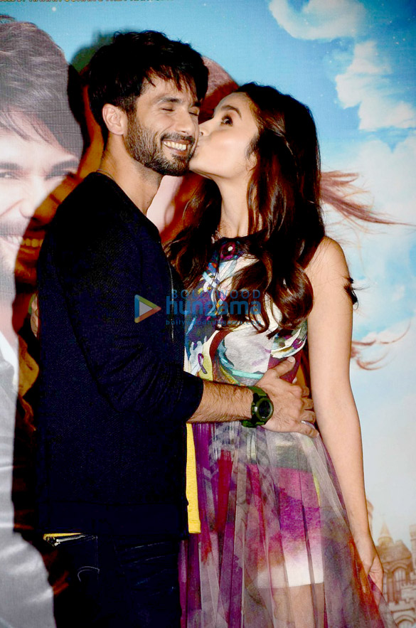 first look launch of shaandaar 6
