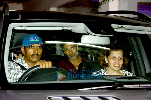 akshay kumar sonakshi sinha snapped at brothers screening 2