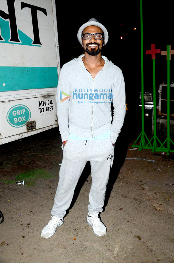 tiger shroff jacqueline fernandez snapped on the sets of the flying jat 4