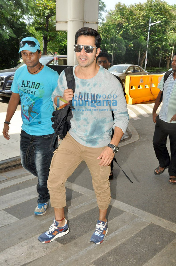 varun dhawan leaves for dilwale shoot in hyderabad 3