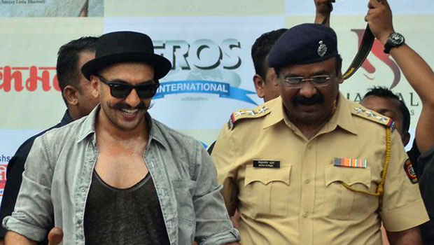 Ranveer Singh Plays Dhol At Gajanana Song Launch; Has A Cute Interaction With A Cop