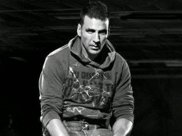 ”Amy Jackson Might Slap You If You Don’t Admire Her Bikini Avatar”: Akshay Kumar