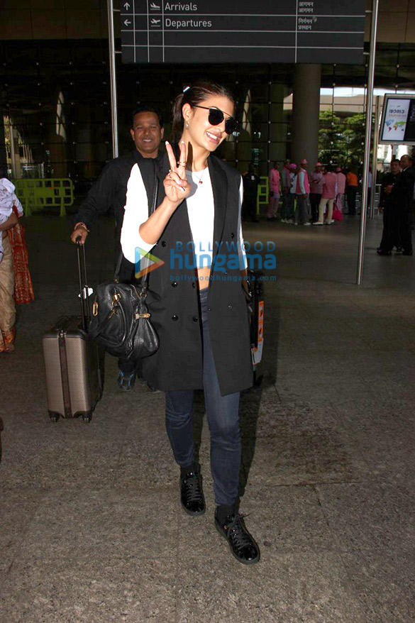 jacqueline fernandez returns from the london shoot of housefull 3 13