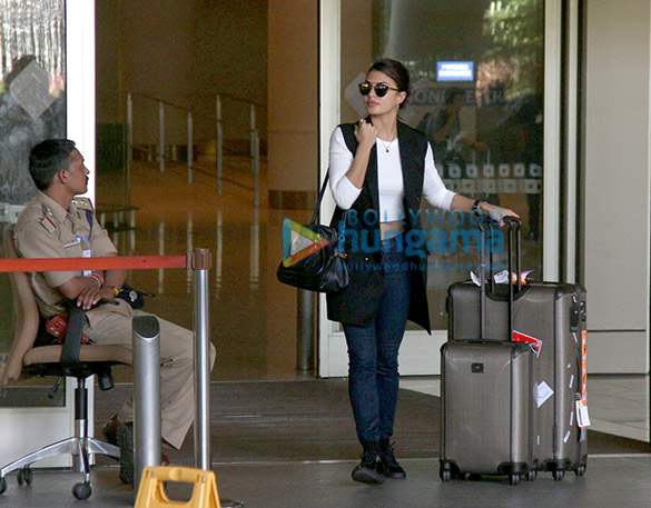 jacqueline fernandez returns from the london shoot of housefull 3 5