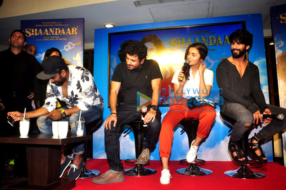 launch of the song neend na mujhko aaye from shaandaar 7
