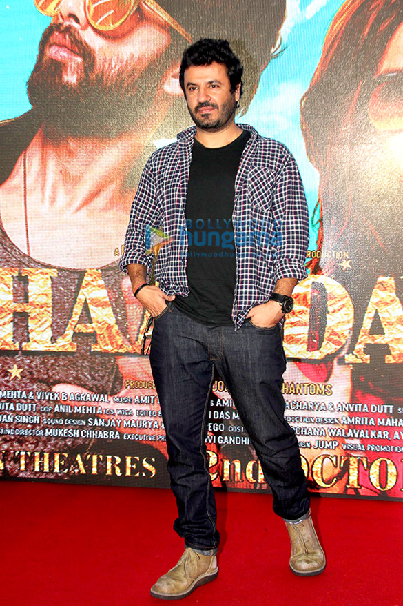 shahid kapoor alia bhatt unveil the song raita phail gaya from shaandaar 23