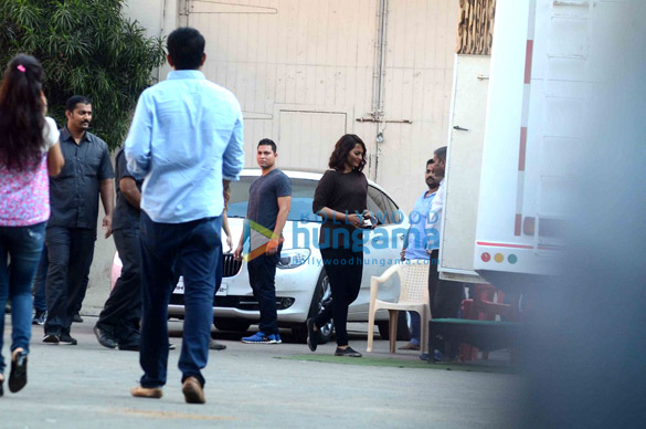 sonakshi sinha snapped at akira photoshoot 4