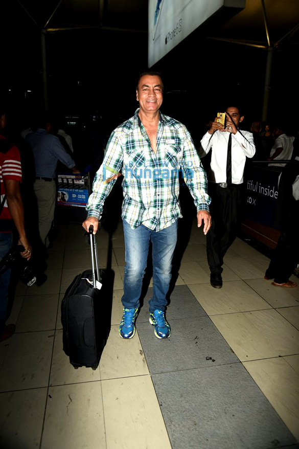 kajol varun dhawan kriti sanon and others return from dilwale shoot in hyderabad 7