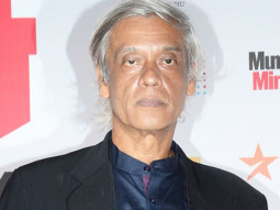 Bollywood Personalities Support Shah Rukh Khan For His Intolerance Statement