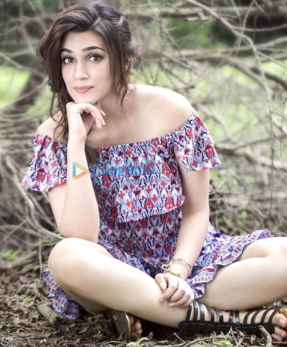 kriti sanon 24
