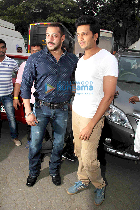 salman khan meets the star cast of great grand masti 3