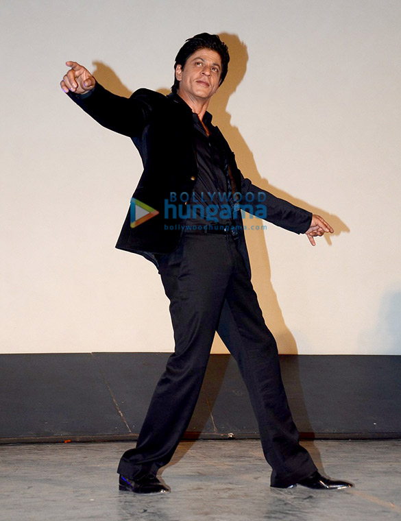 launch of the song gerua from dilwale 39