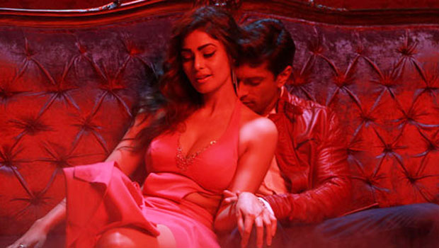 Neendein Khul Jaati Hain (Hate Story 3)