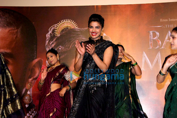 ranveer singh priyanka chopra launch malhari song from bajirao mastani 8