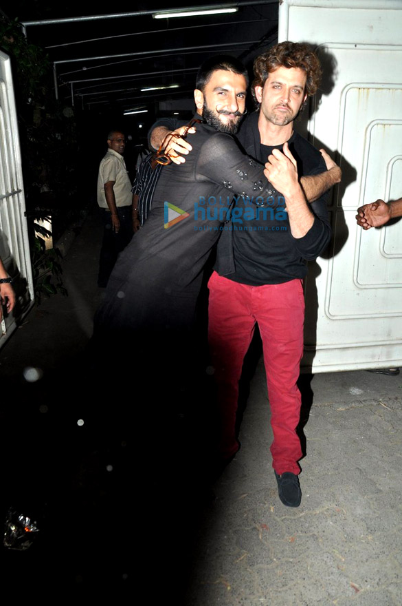 ranveer singh hosts a special screening of bajirao mastani at sunny super sound 33