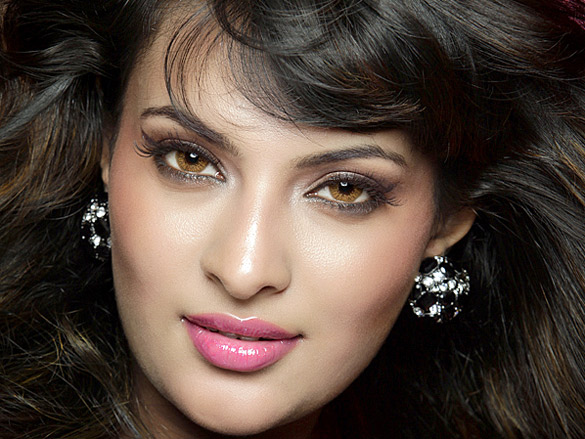 sayali bhagat 72