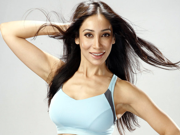 sofia hayat 19