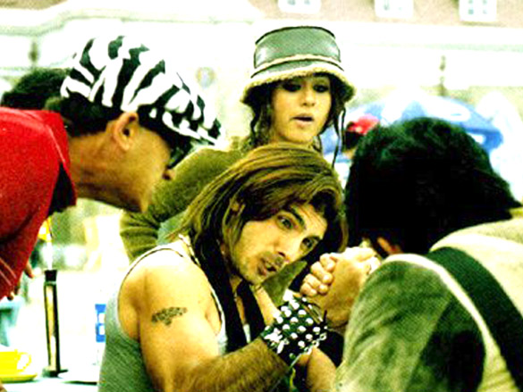 main hoon na movie still 19