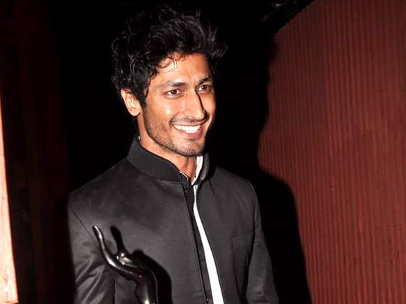 celebs at sanjay dutts success bash for agneepath 31