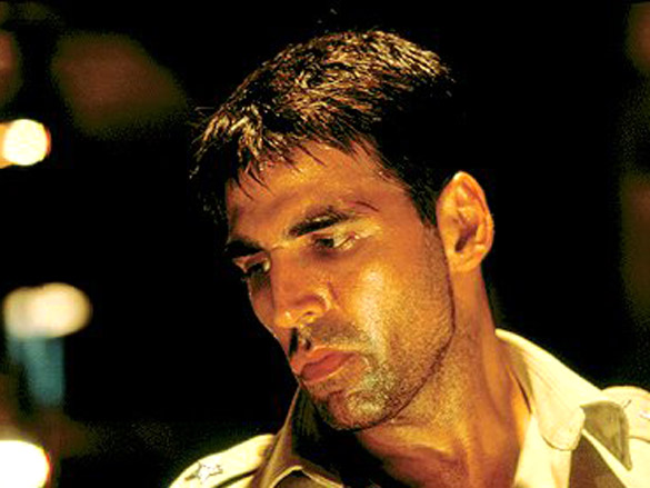 khakee movie still 28